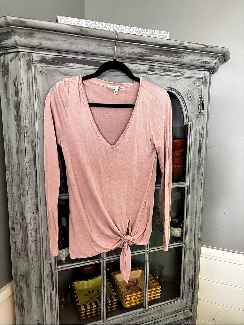 Express One Eleven V-Neck Tie Front Long Sleeve Tee Pink